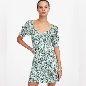 Madewell • NWT • Seamed V-neck Mini Dress in Abstract Leaf Kelly Verdant